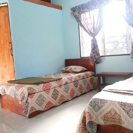 Roomstay Tok Abah A Kuala Rompin Dış mekan fotoğraf