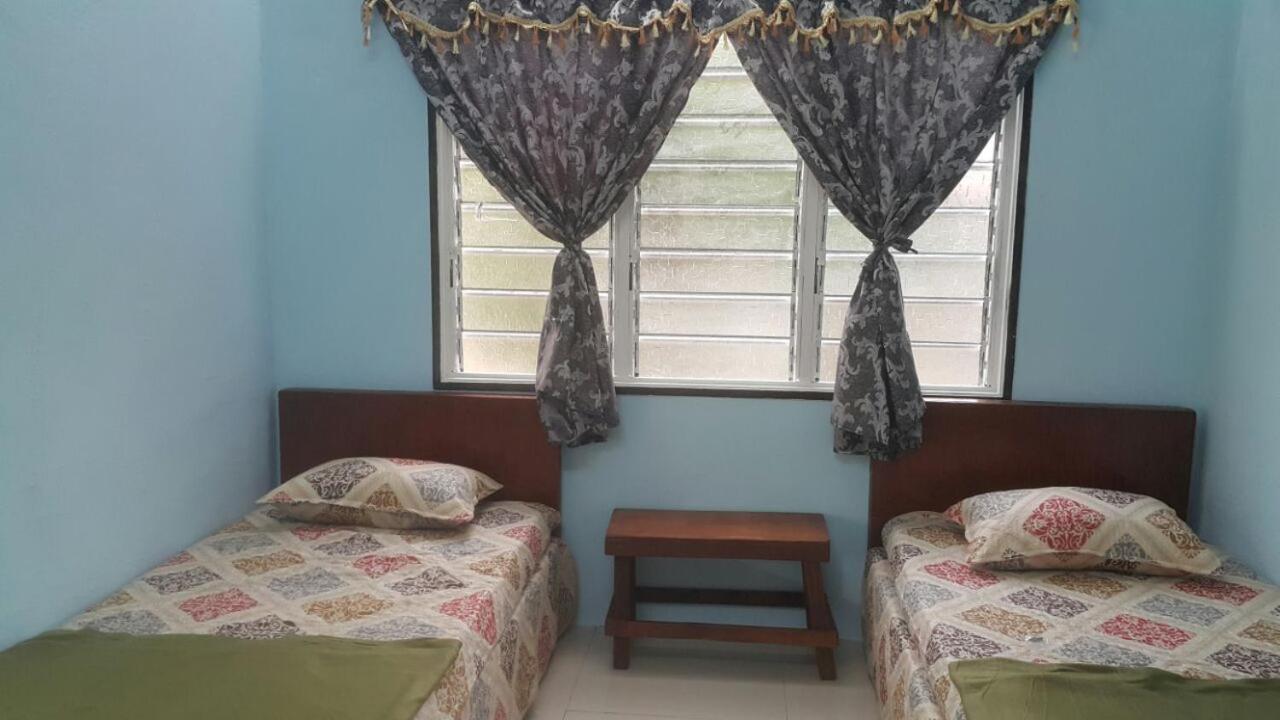 Roomstay Tok Abah A Kuala Rompin Dış mekan fotoğraf