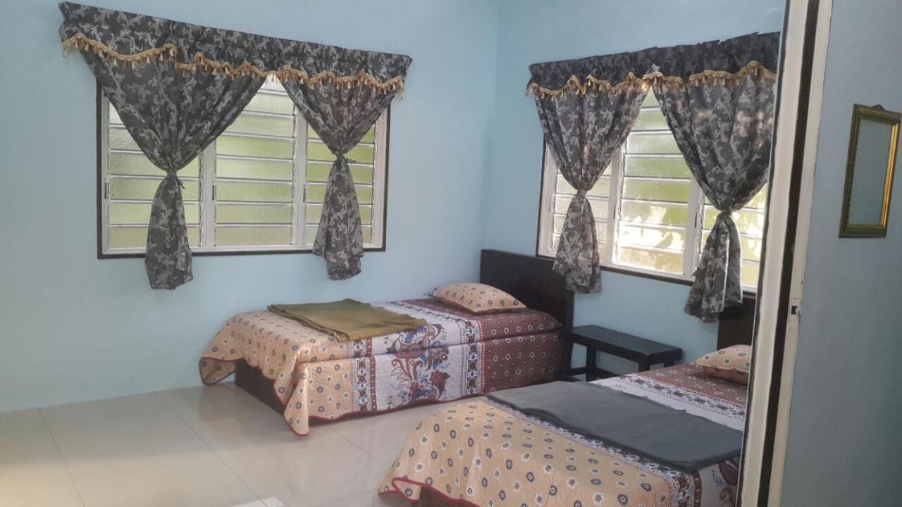 Roomstay Tok Abah A Kuala Rompin Dış mekan fotoğraf